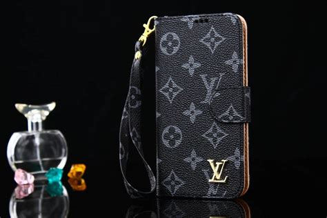 louis vuitton samsung s8 wallet case clutch|Clutches in Handbags for Women .